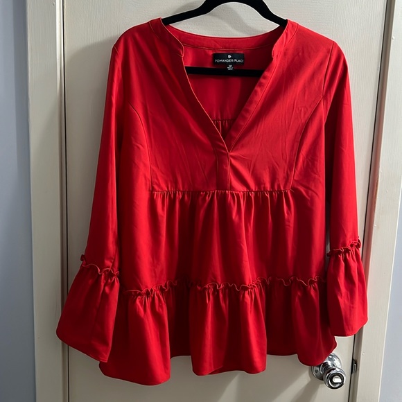 Tuckernuck Red Crepe Kenzo Top - Picture 1 of 3